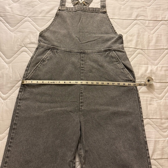RVCA | “Crystal” Denim Overalls - Picture 11 of 14